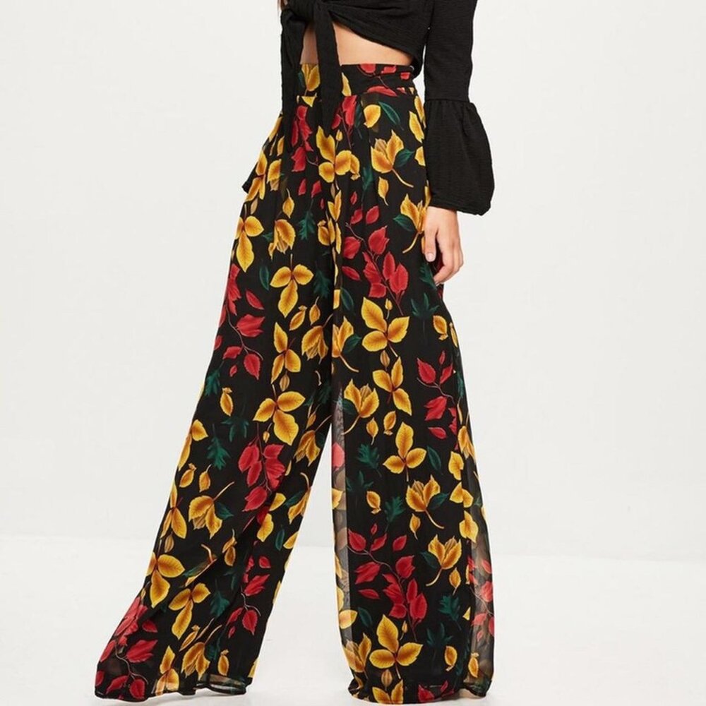 Wide Leg Missguided Printed Trouser (Size 6)